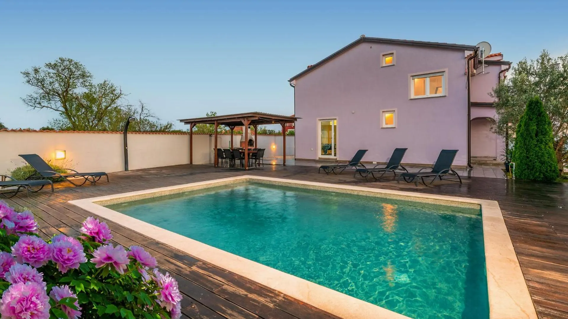 Nice Home In Pula With Outdoor Swimming Pool contacts